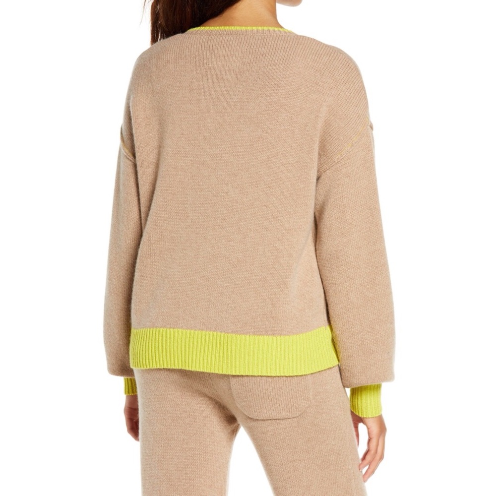 UGG Renata Contrast Trim Cashmere Blend Sweater, Size Medium 🤩 BR1-E - Picture 2 of 9